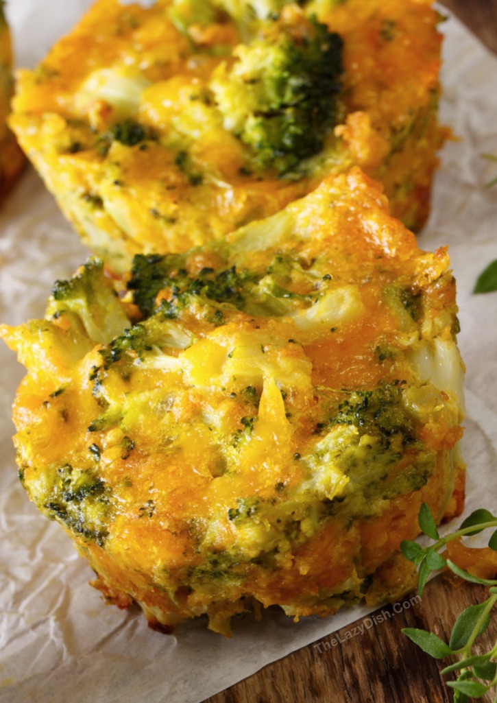 Easy Broccoli Cheese Tots -- A healthy snack idea for kids! Quick, easy and delish made with simple ingredients. Perfect for after school snacks or their lunchbox. Toddlers, kids and teens love this easy recipe!