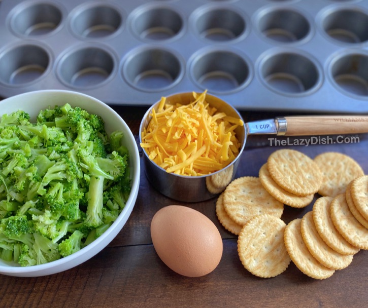 Quick, easy and healthy snack ideas for after school! 4 Ingredient Broccoli Tots made in a mini muffin tin. Toddlers, kids, teens and adults love these! A fun food idea for kids.