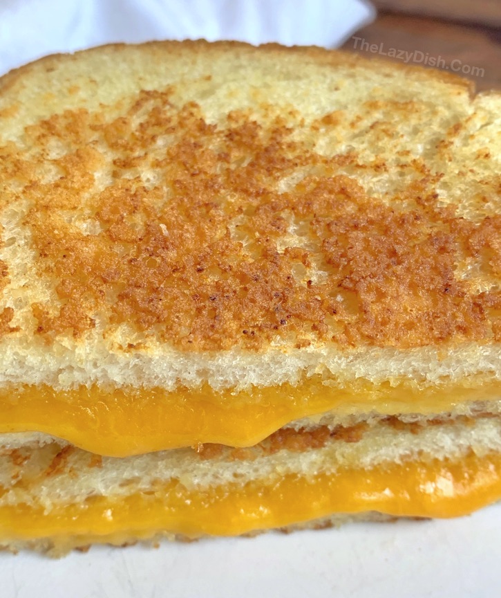 Quick and easy grilled cheese sandwich recipes, ideas and tips on how to make the best grilled cheese. 