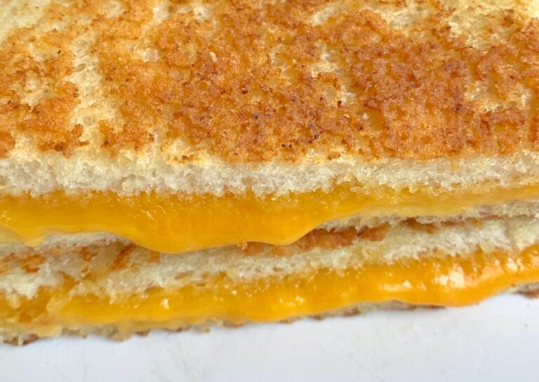 How To Make The Perfect Grilled Cheese (With A Parmesan Crust)