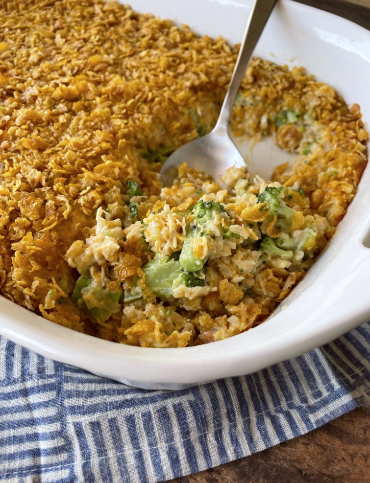 Cheesy Chicken Broccoli & Rice Casserole (Easy Family Dinner!)