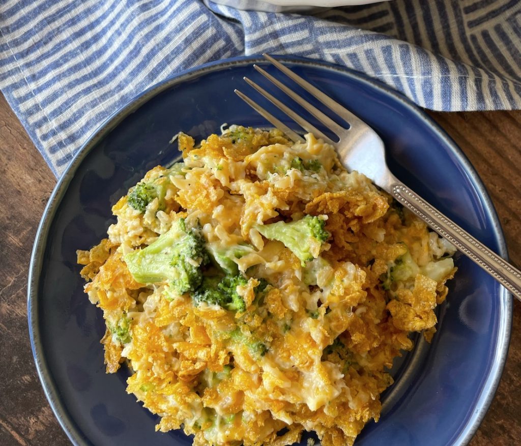 Cheesy Chicken Broccoli & Rice Casserole (Easy Family Dinner!)