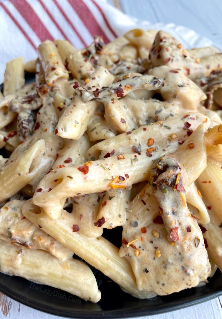 How to make creamy sun dried tomato chicken pasta with few ingredients. 