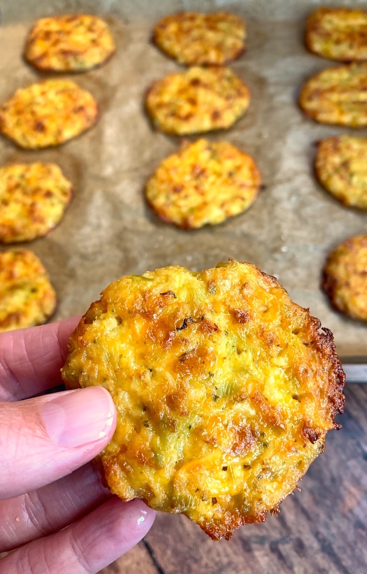 This healthy snack idea is so easy to make thanks to frozen broccoli rice! Just mix with an egg, cheddar cheese, seasoning, and a bit of white flour or almond flour. So yummy and your kids will love them!